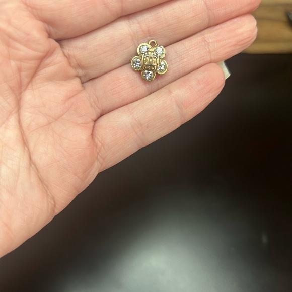 RARE CHANEL CC Faux Diamond Pendant - Picture 9 of 9